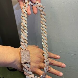 Dazzling Gold-Tone Cuban Link Necklace